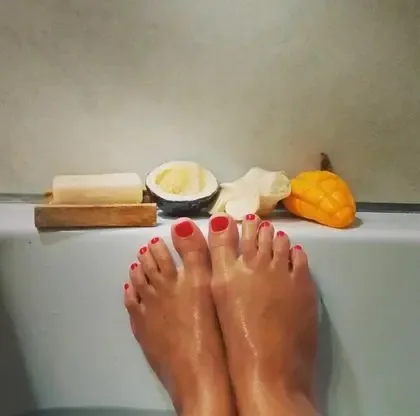 laura_sweet_feet