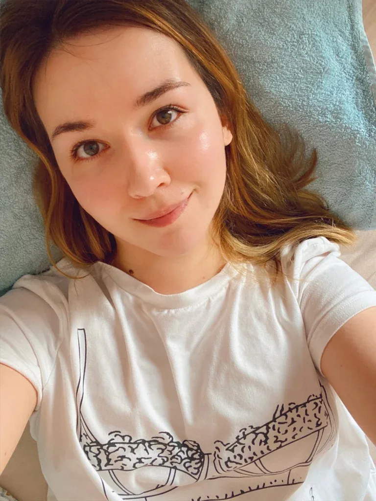 Leah 💕 Hairy Pussy