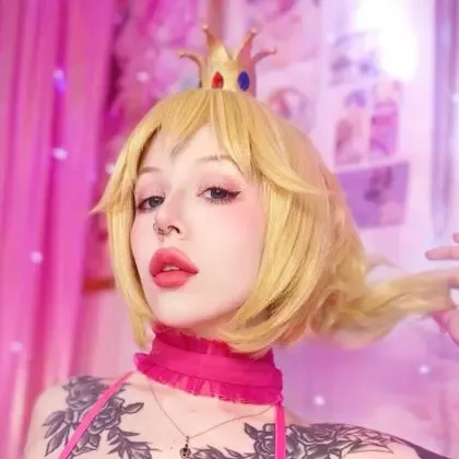 megaplaygirl
