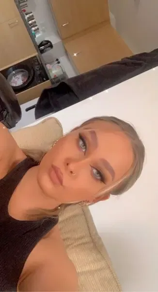 mialouise98