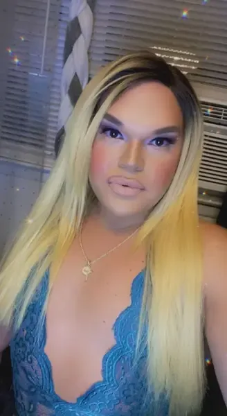nickyf3690