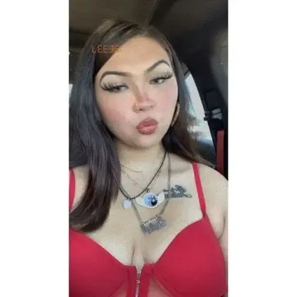 nicollelee