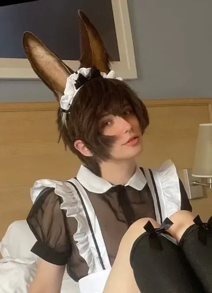 petite-twink