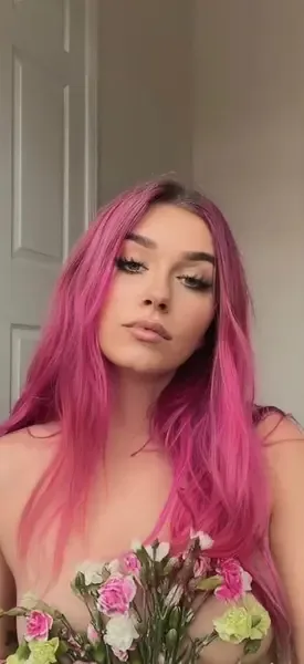 pinkhairednymph