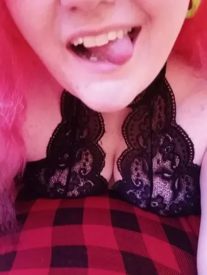 playful_redhead