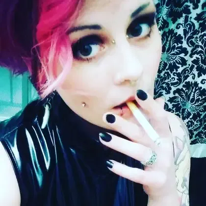 poppy_noir