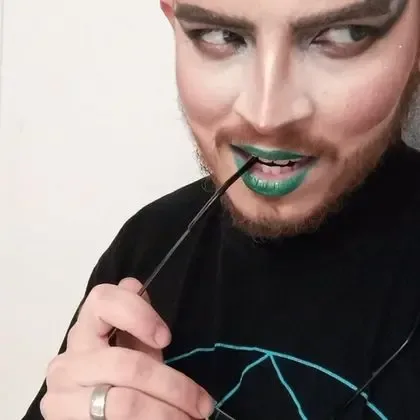 prettyboismiles