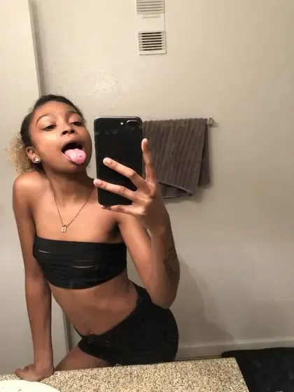 queen24