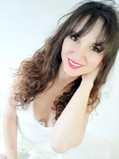 redmysteryisabel