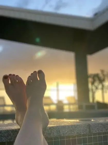 saphires.feet