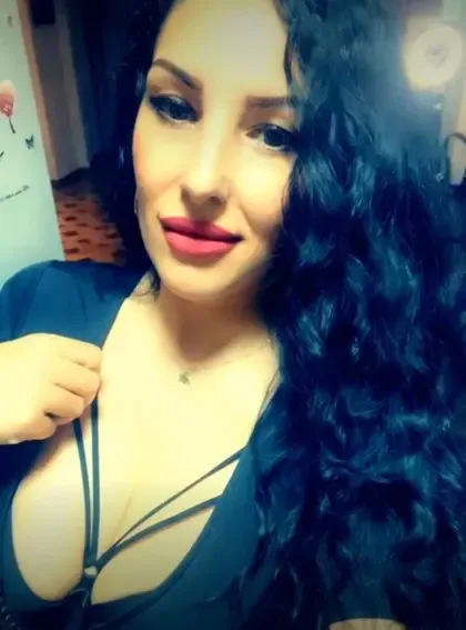 sexyhotmomalexvip