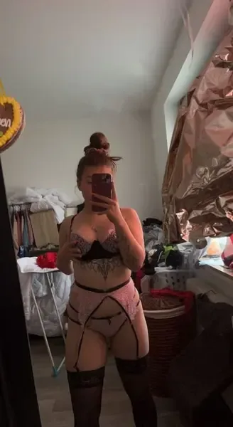stellaa_hot