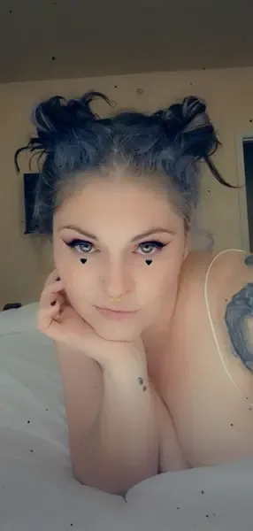 the_dee_luxe