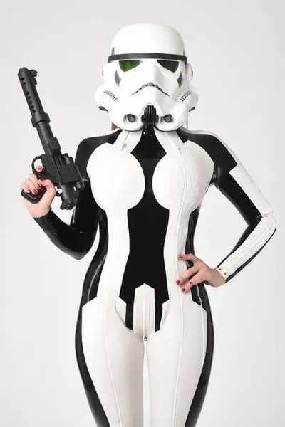 thenudetrooper