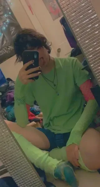 thestrayalien