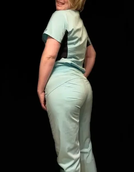 tightpixienurse
