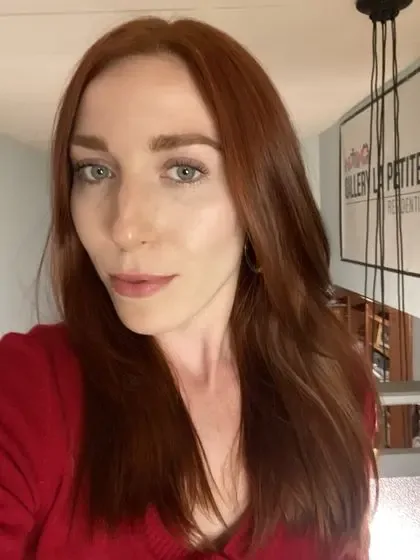 vivienne_brattyredhead