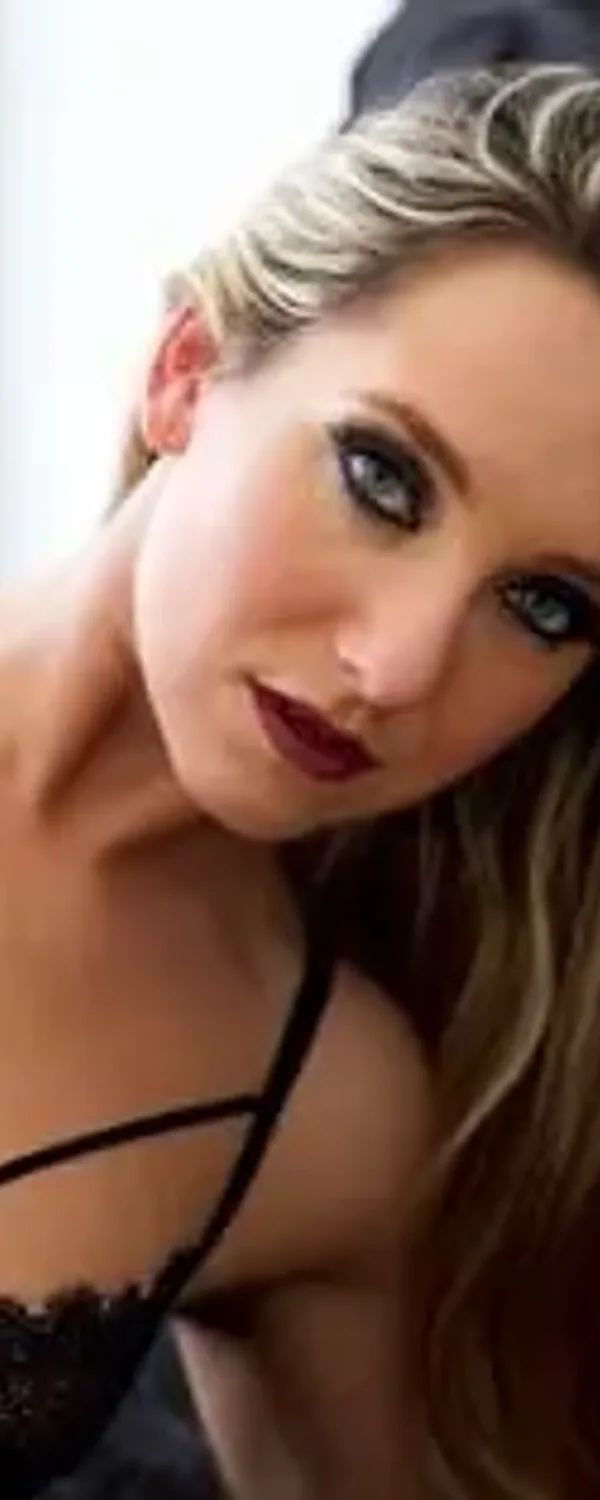 Just Britt OnlyFans photo 1