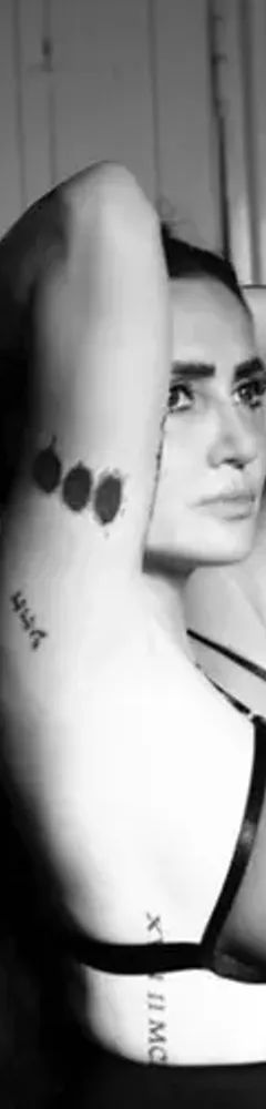 Lora 🖤