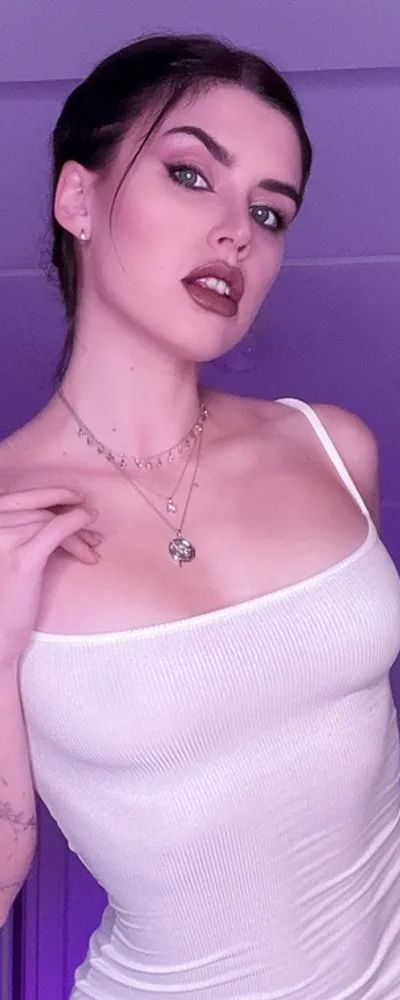 Adeline Frost ✧