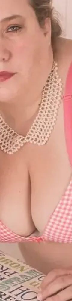 Foxy Rose Fetishes