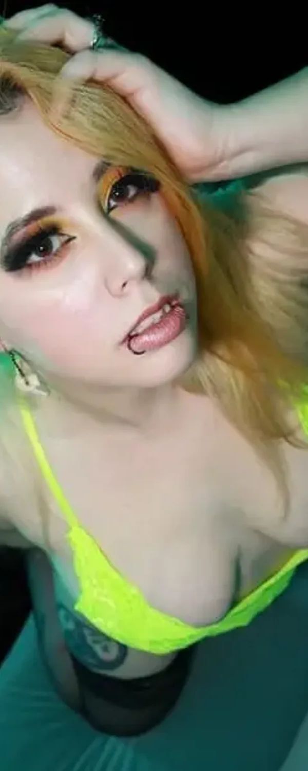 Alyss Winkler OnlyFans photo 1