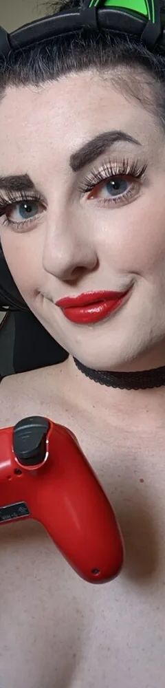 KINKY GAMER Raven