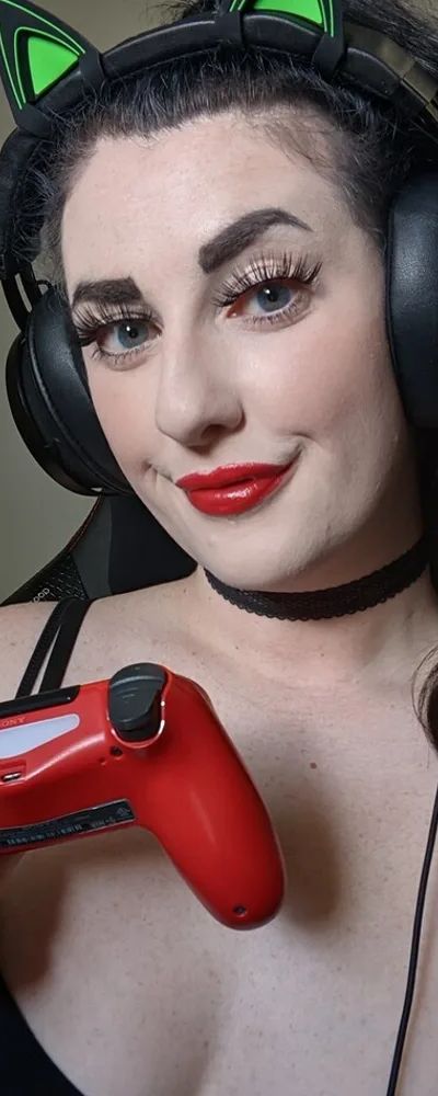 KINKY GAMER Raven
