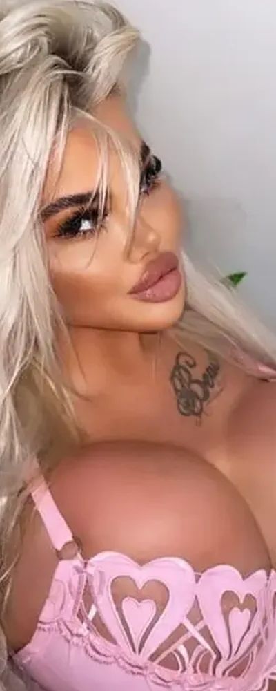 Bimbo Doll 😈