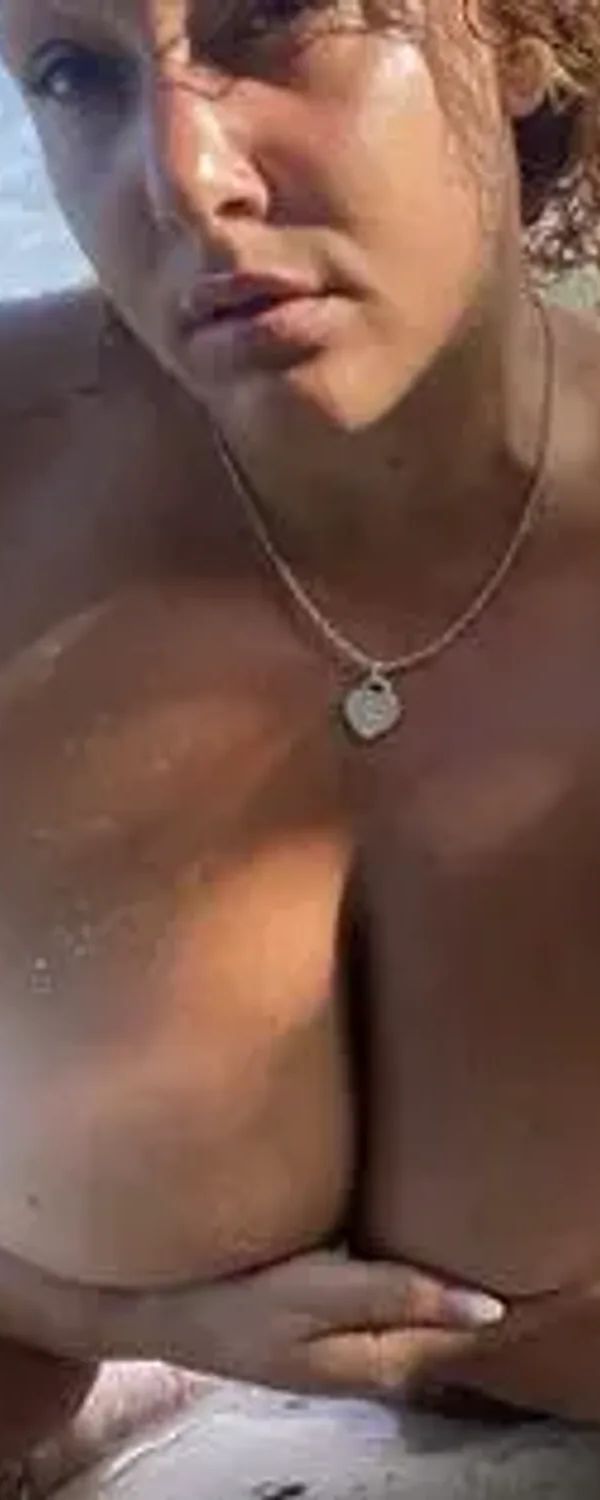 πΊπΉππππππ πΉππππ£π₯₯α΄Άα΅α΅α΅β±αΆα΅π΄ OnlyFans photo 1
