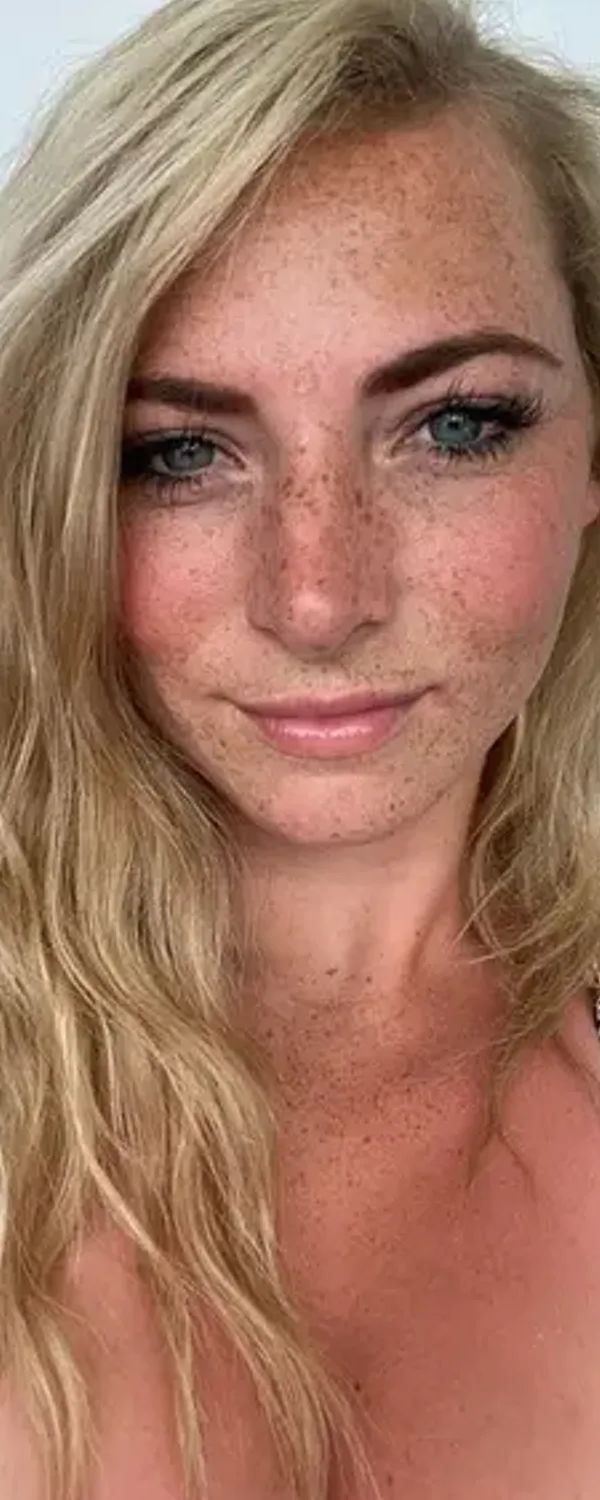 Becky Houzé 🐮 OnlyFans photo 1