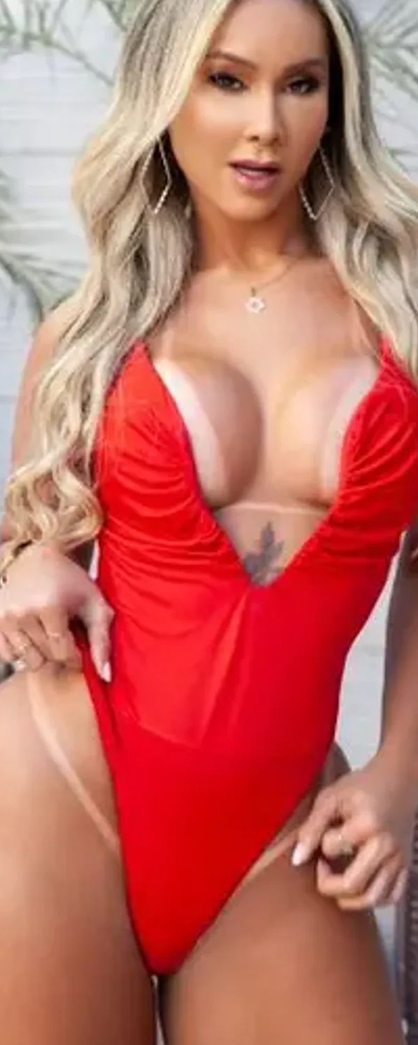 Anita Evelyn OnlyFans photo 1