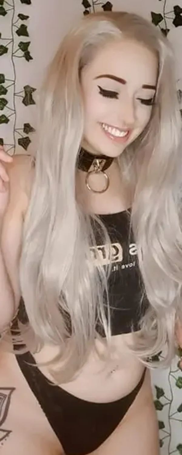 💜 Emily Alexandra Grey 💜 OnlyFans photo 1