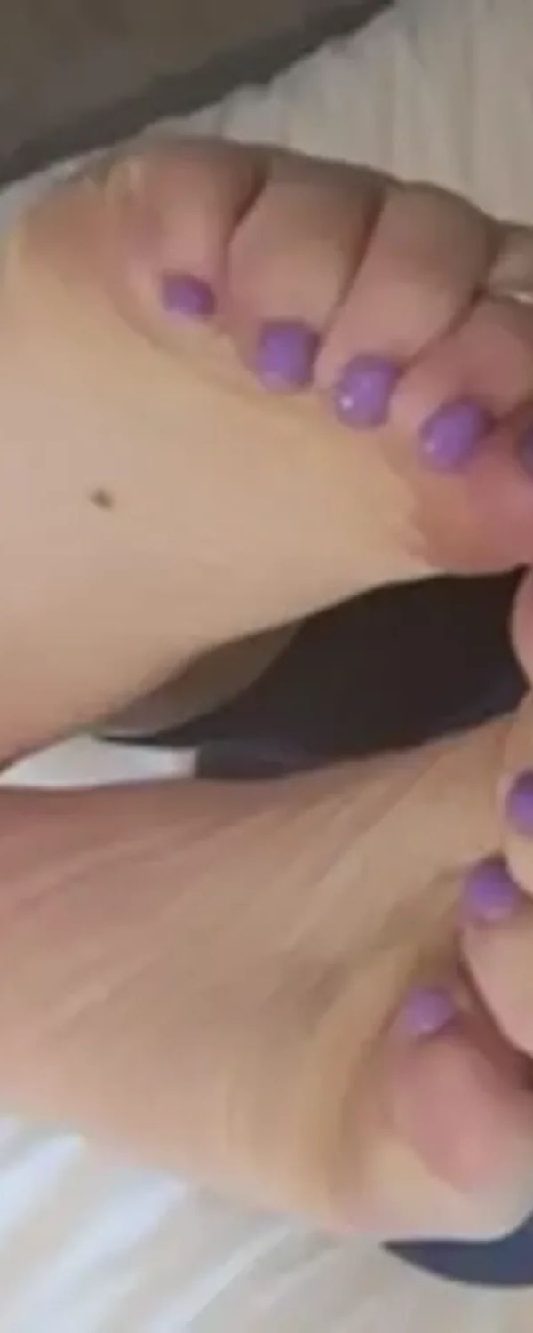 Lou In Heels OnlyFans photo 1