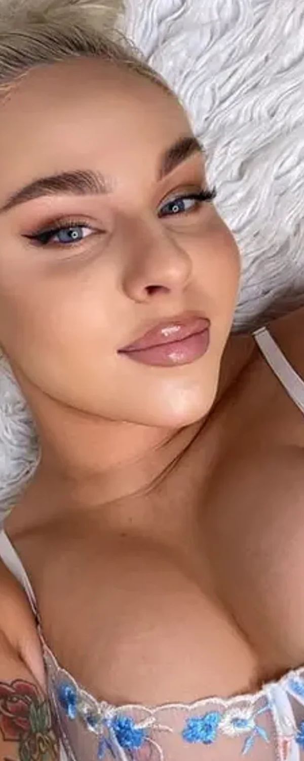 Rose Winter πΉ OnlyFans photo 1