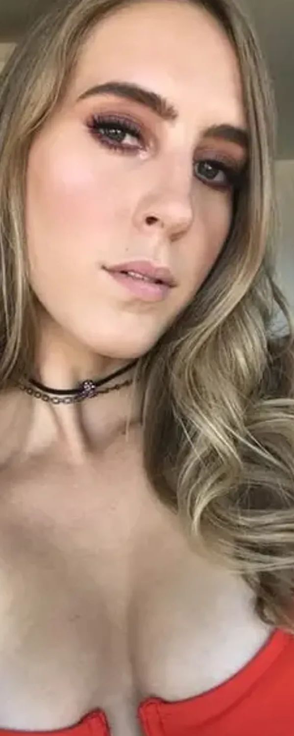 Cadence Lux OnlyFans photo 1