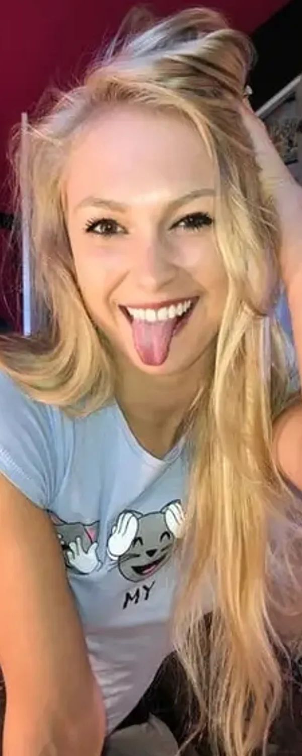 Siliconesweetdd OnlyFans photo 1