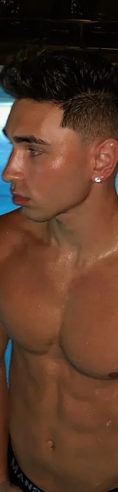 PRETTY BOY