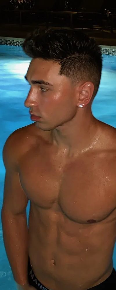 PRETTY BOY