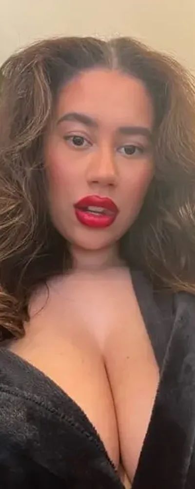 Miss Caramel Peach
