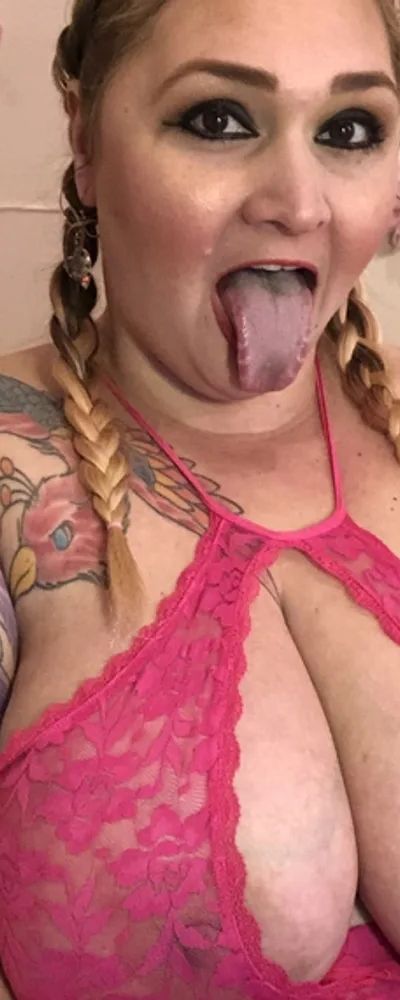 Avadollxxx Throatgoat