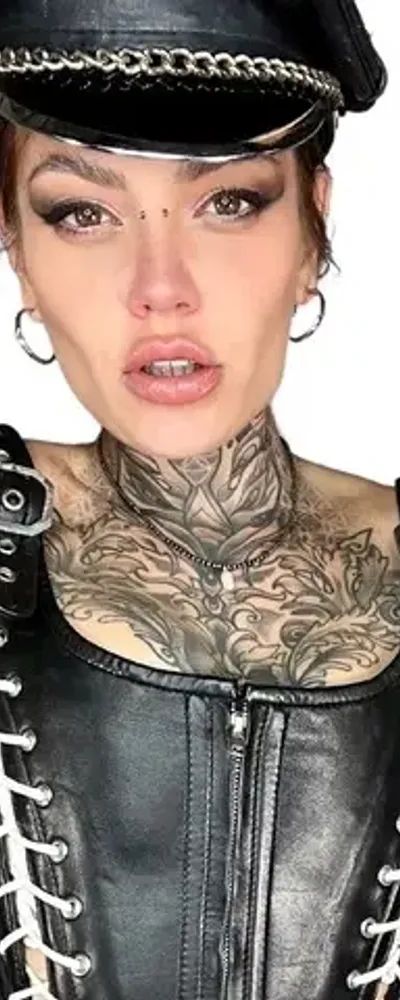 Nikky Stage