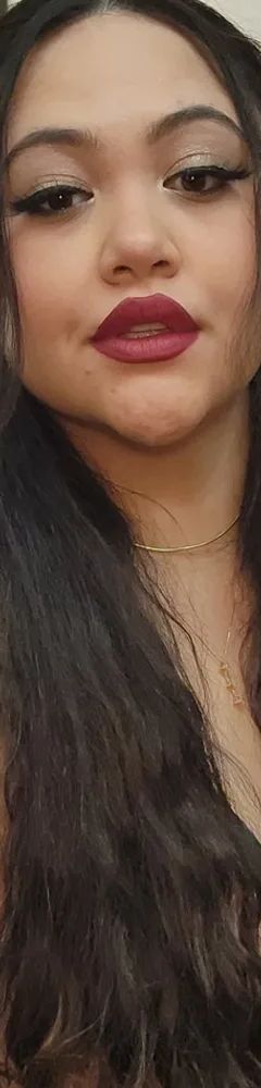 🌺 Hawaiian Hotwife Gamer 🎮