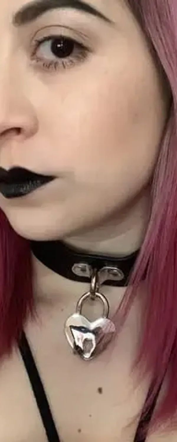 𝔄𝔩𝔦𝔠𝔢 𝔖𝔱𝔞𝔯 ℭ𝔯𝔬𝔴𝔩𝔢𝔶 𖤐 OnlyFans photo 1