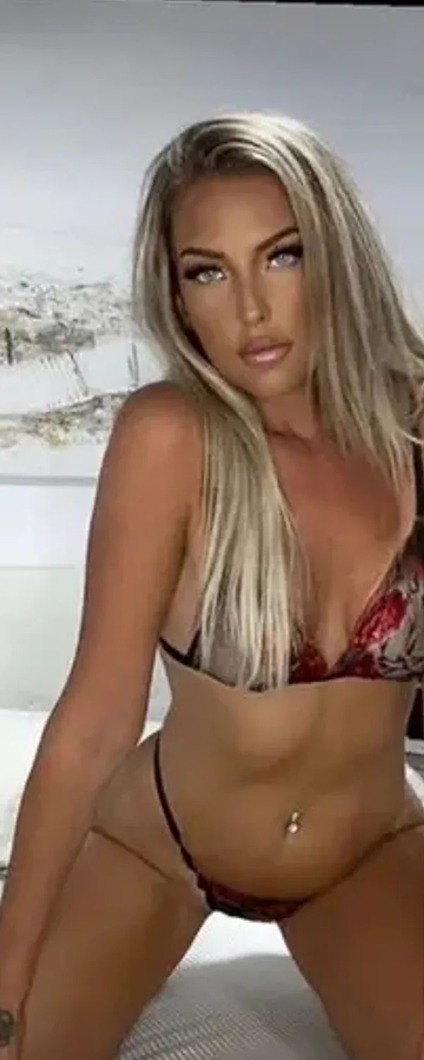 Nina Your FANTASY 🫦 OnlyFans photo 1