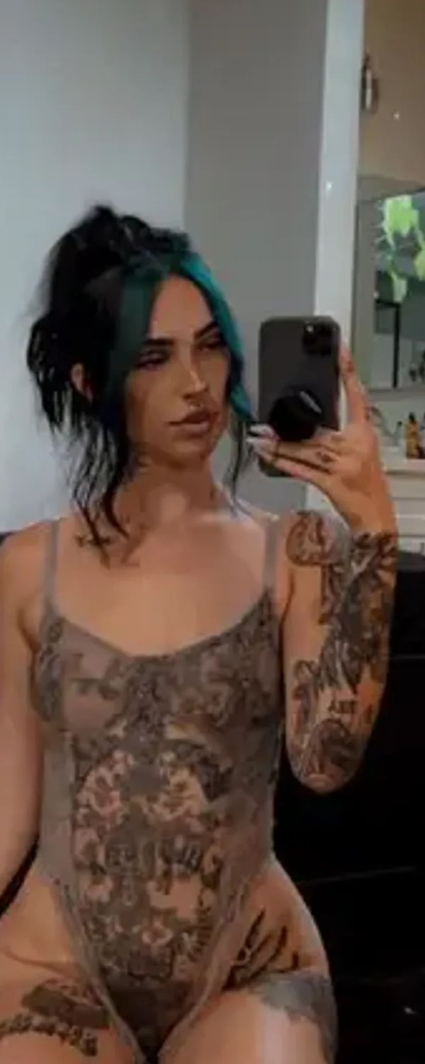 Bat_mamma_ OnlyFans photo 1