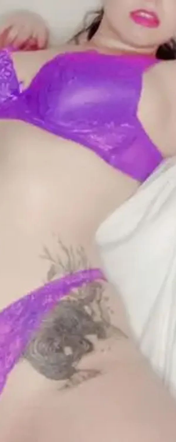 Sophie Forrest OnlyFans photo 1