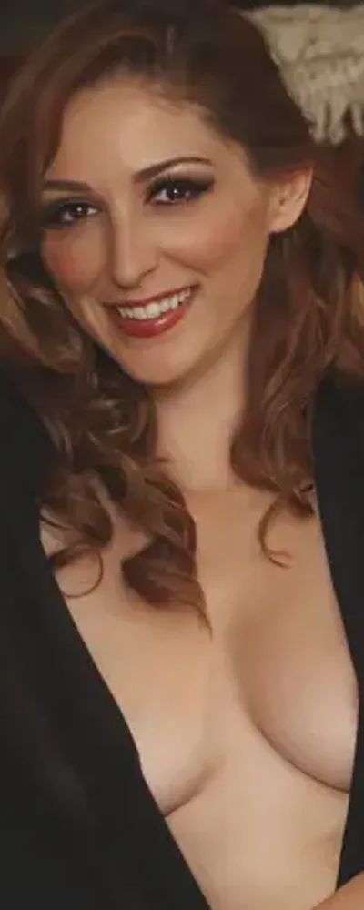 Carlotta Champagne