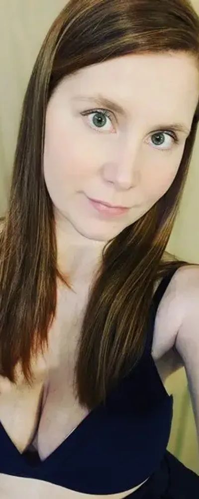 Holly Rose