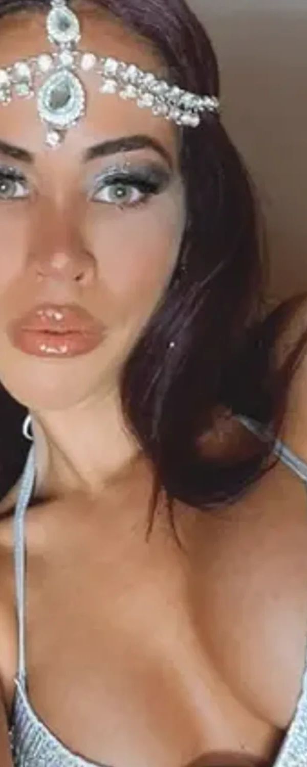 EARTHLY Alien🪐 OnlyFans photo 1